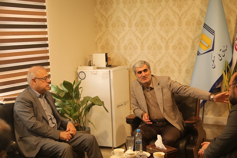 دیدار استاندار هرمزگان به همراه مدیر کل راه و شهر سازی استان با رییس هیات عامل صندوق ملی مسکن